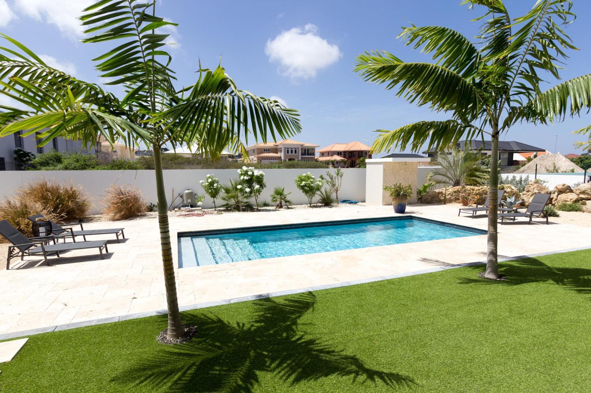 Goudhaen Luxury Private Apartments Jan Thiel Beach Εξωτερικό φωτογραφία
