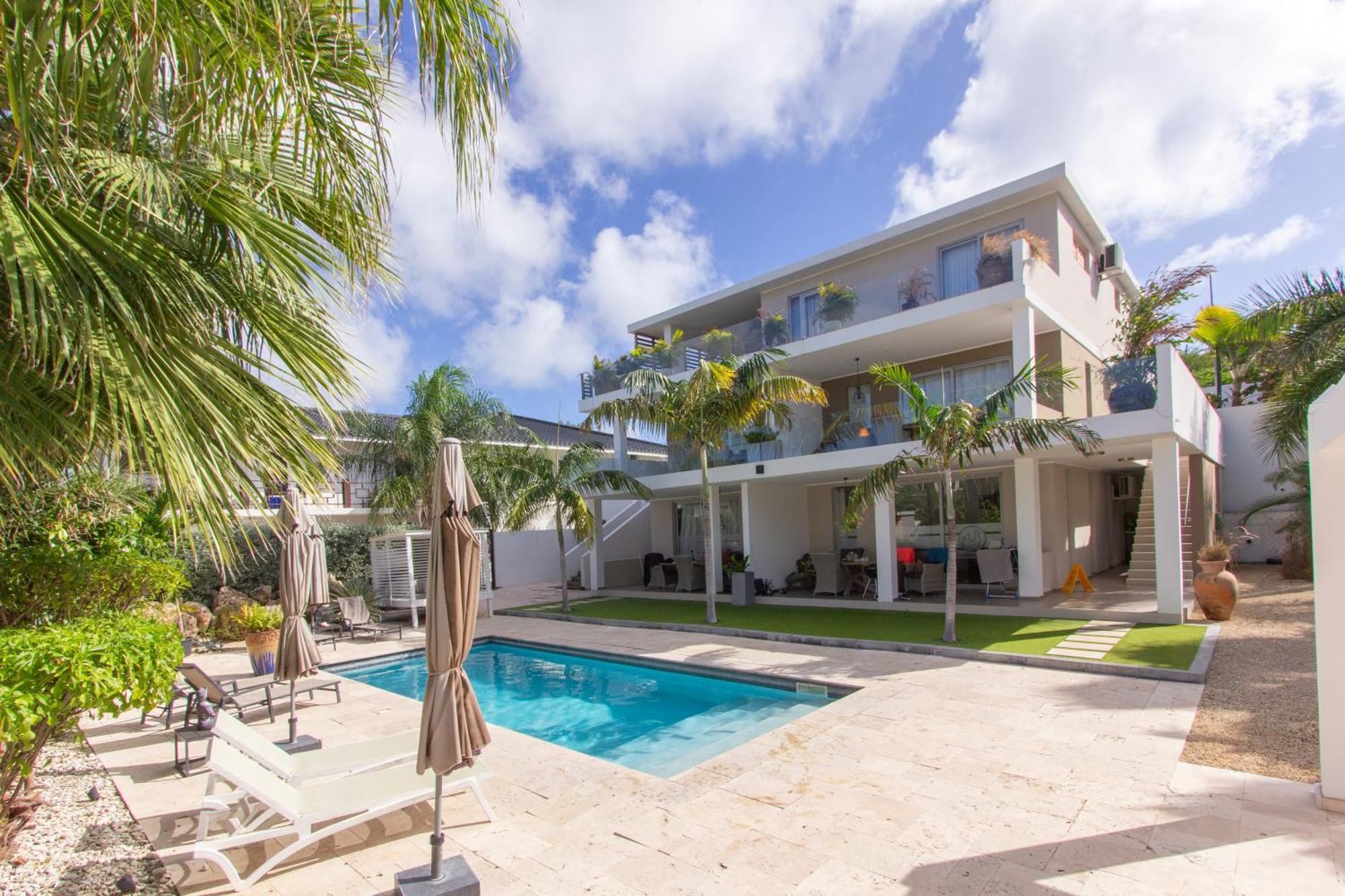 Goudhaen Luxury Private Apartments Jan Thiel Beach Εξωτερικό φωτογραφία
