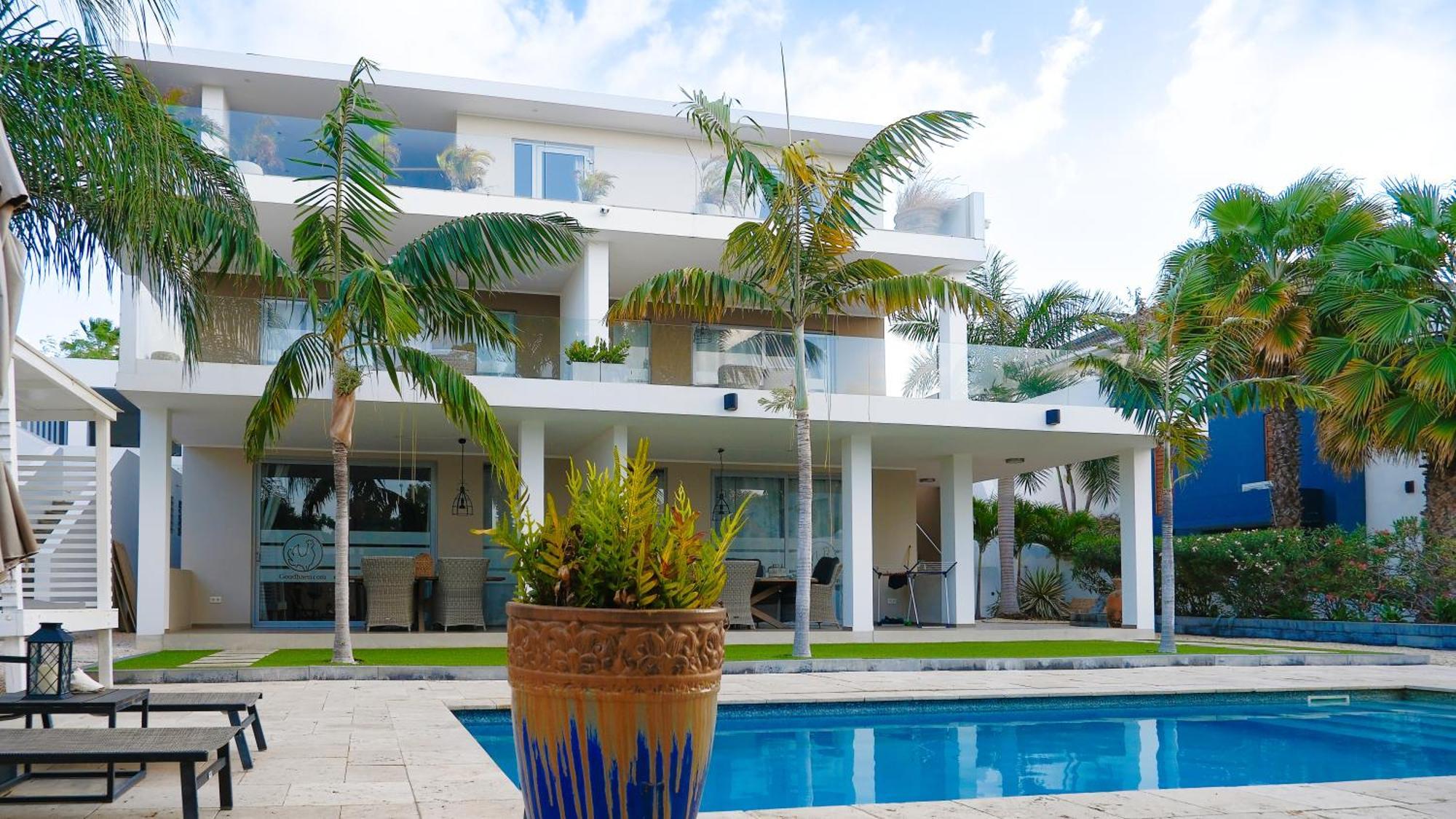 Goudhaen Luxury Private Apartments Jan Thiel Beach Εξωτερικό φωτογραφία